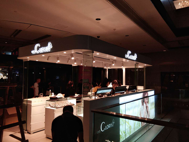 cloris 珠寶展柜設(shè)計(圖3) cloris 珠寶展柜設(shè)計(圖3)